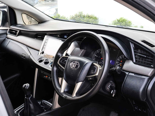 2022 Toyota Innova Crysta 2.4 G  MT