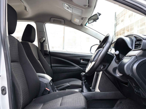 2022 Toyota Innova Crysta 2.4 G  MT