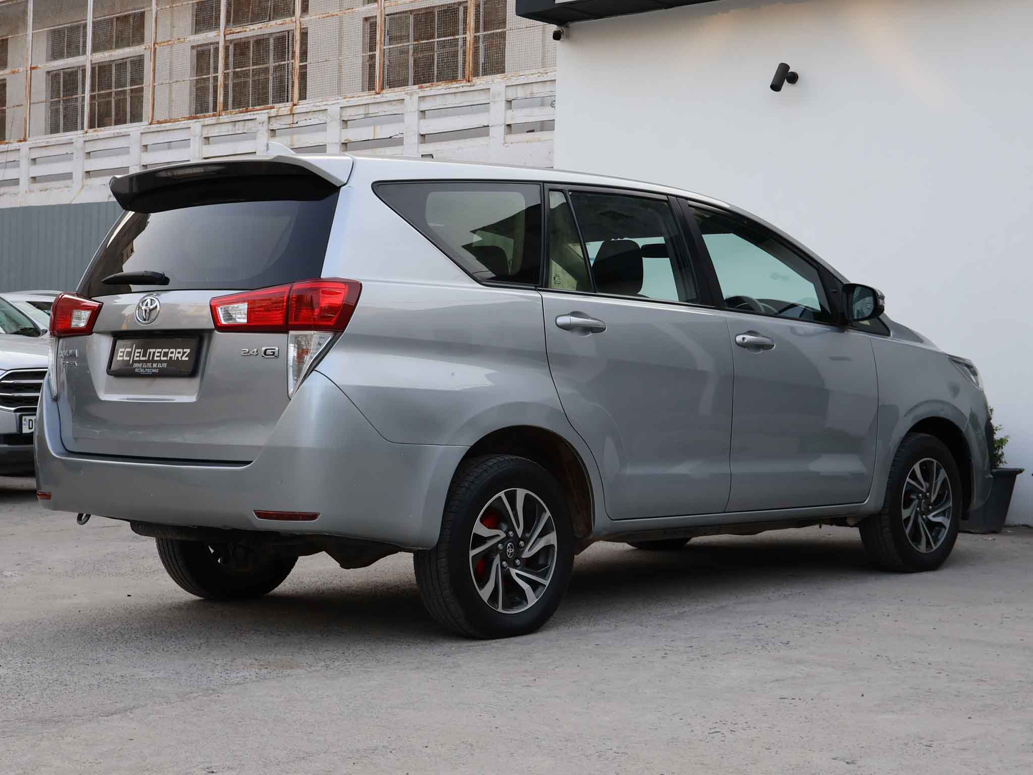 2022 Toyota Innova Crysta 2.4 G  MT