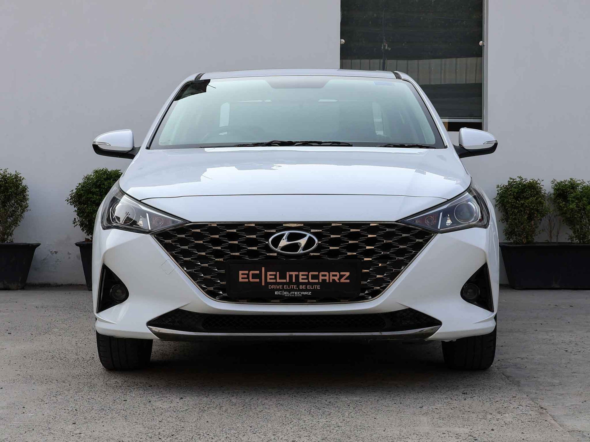 Hyundai Verna SX 1.5 MPI MT