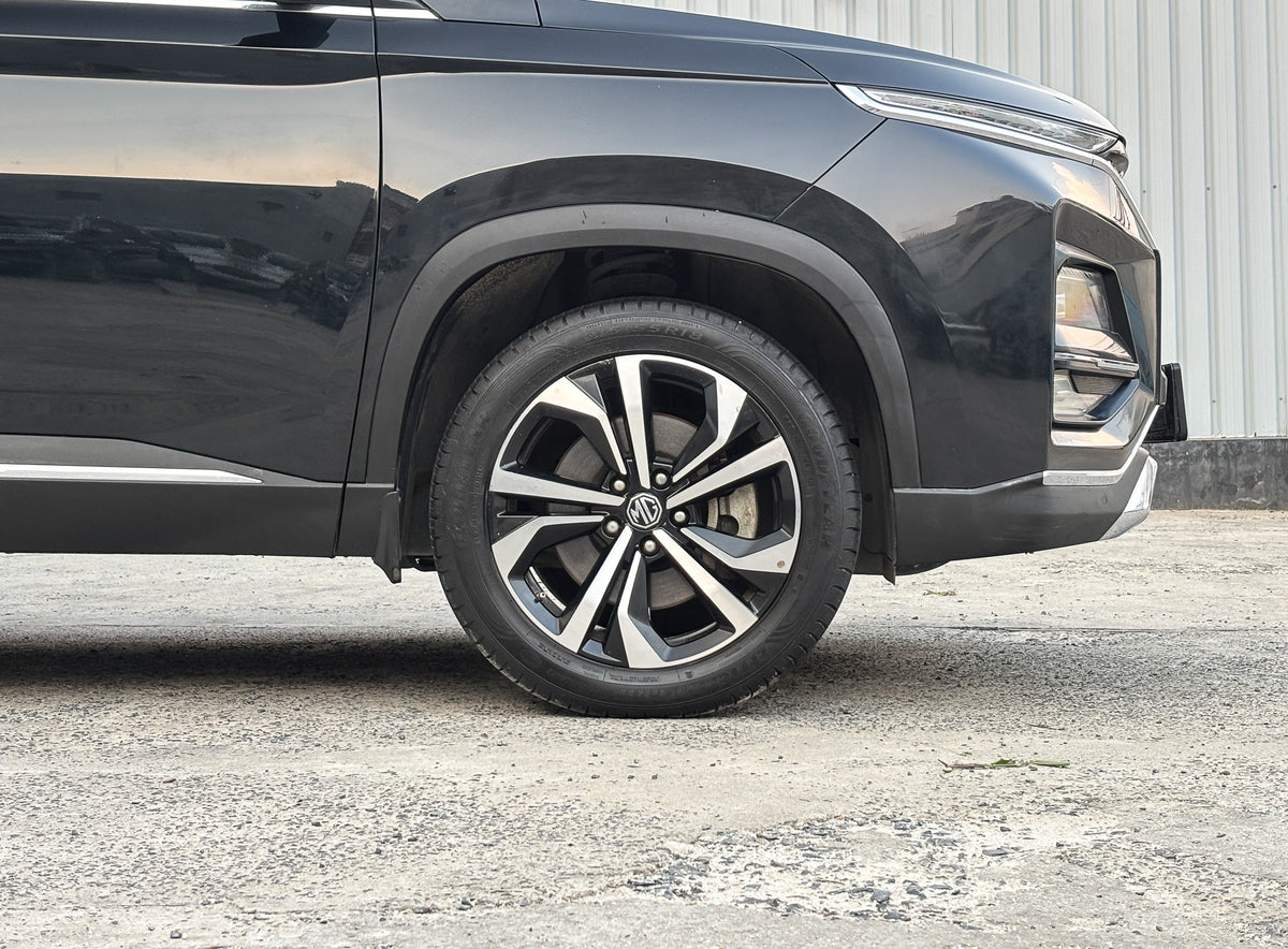 2023 MG Hector Plus Sharp Pro CVT