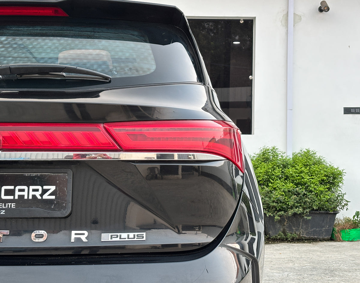 2023 MG Hector Plus Sharp Pro CVT