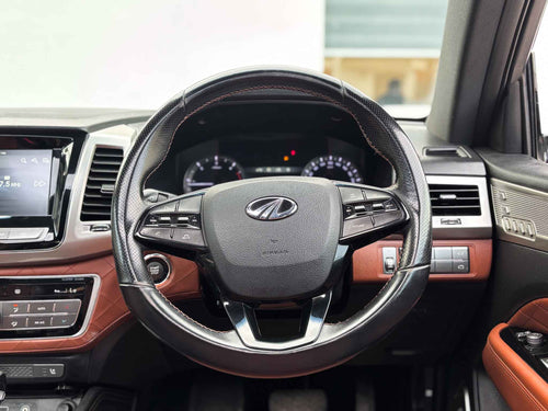 2019 Mahindra Alturas G4 4WD