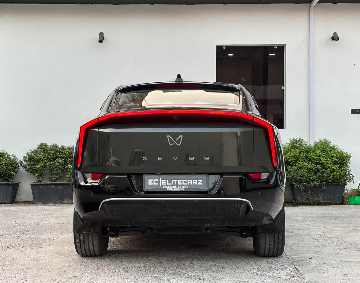 2025 Mahindra XEV 9E THREE B79