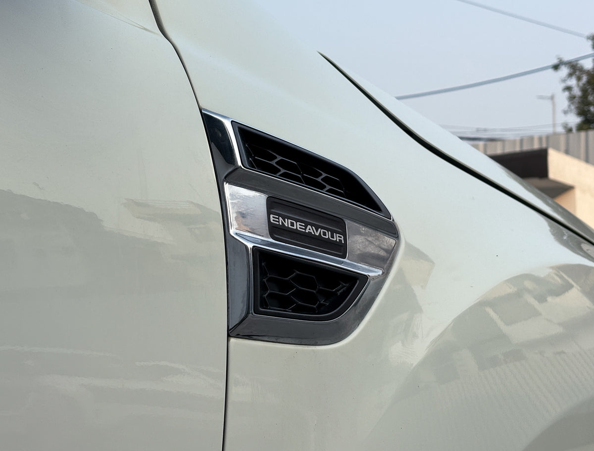 2023 Ford Endeavour Titanium Plus 2.0 4WD AT