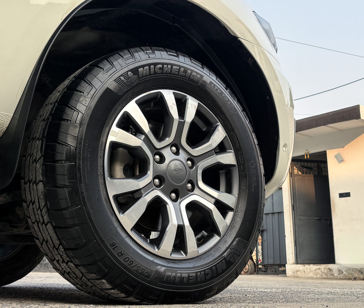 2023 Ford Endeavour Titanium Plus 2.0 4WD AT