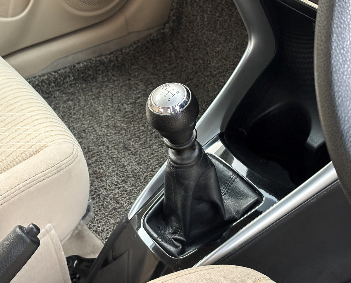2018 Toyota Yaris G MT