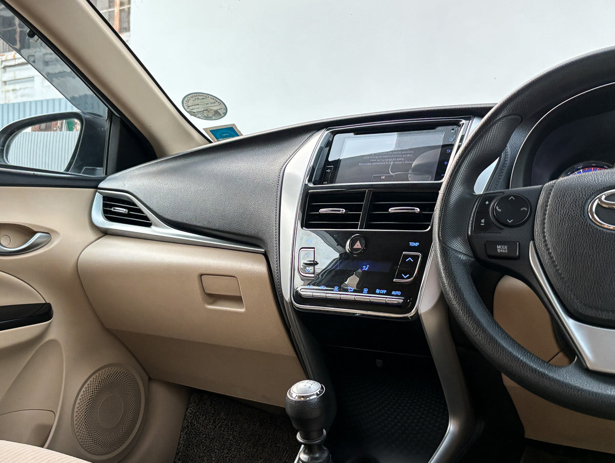 2018 Toyota Yaris G MT