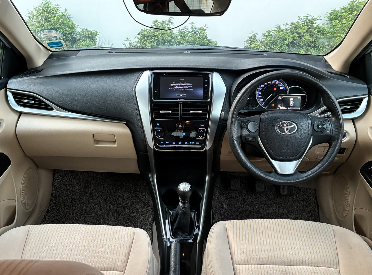2018 Toyota Yaris G MT