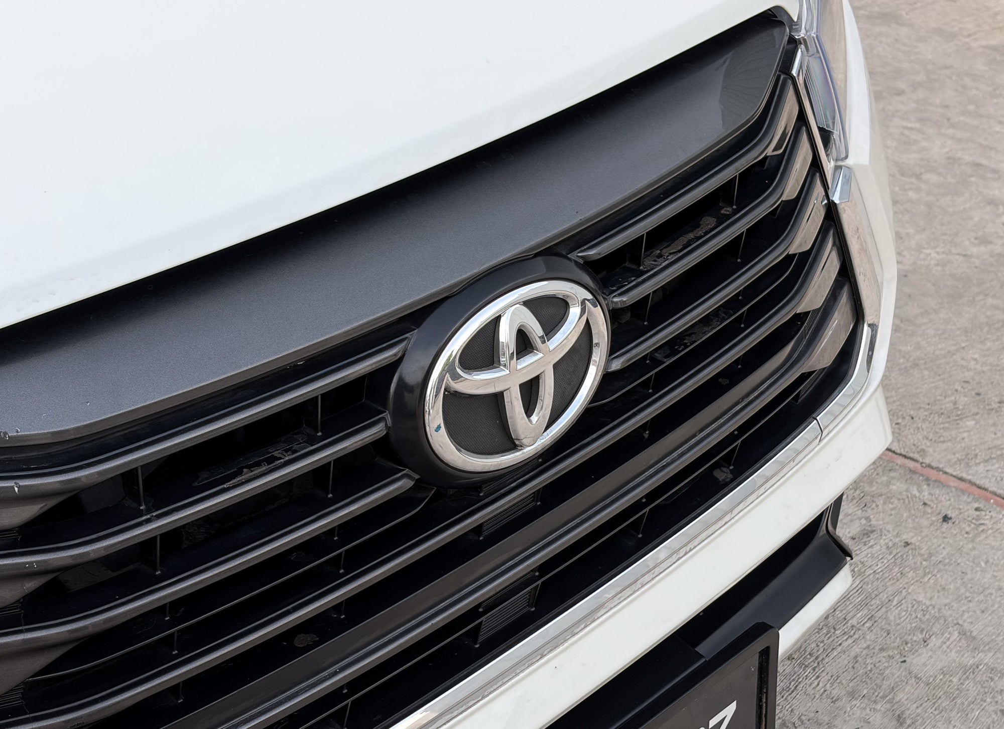 2022 Toyota Innova Crysta ZX 2.7 AT