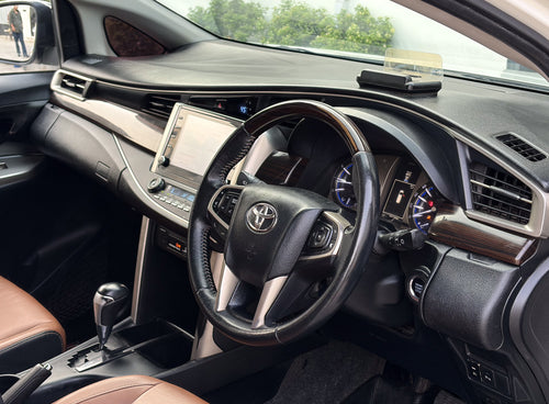 2022 Toyota Innova Crysta ZX 2.7 AT