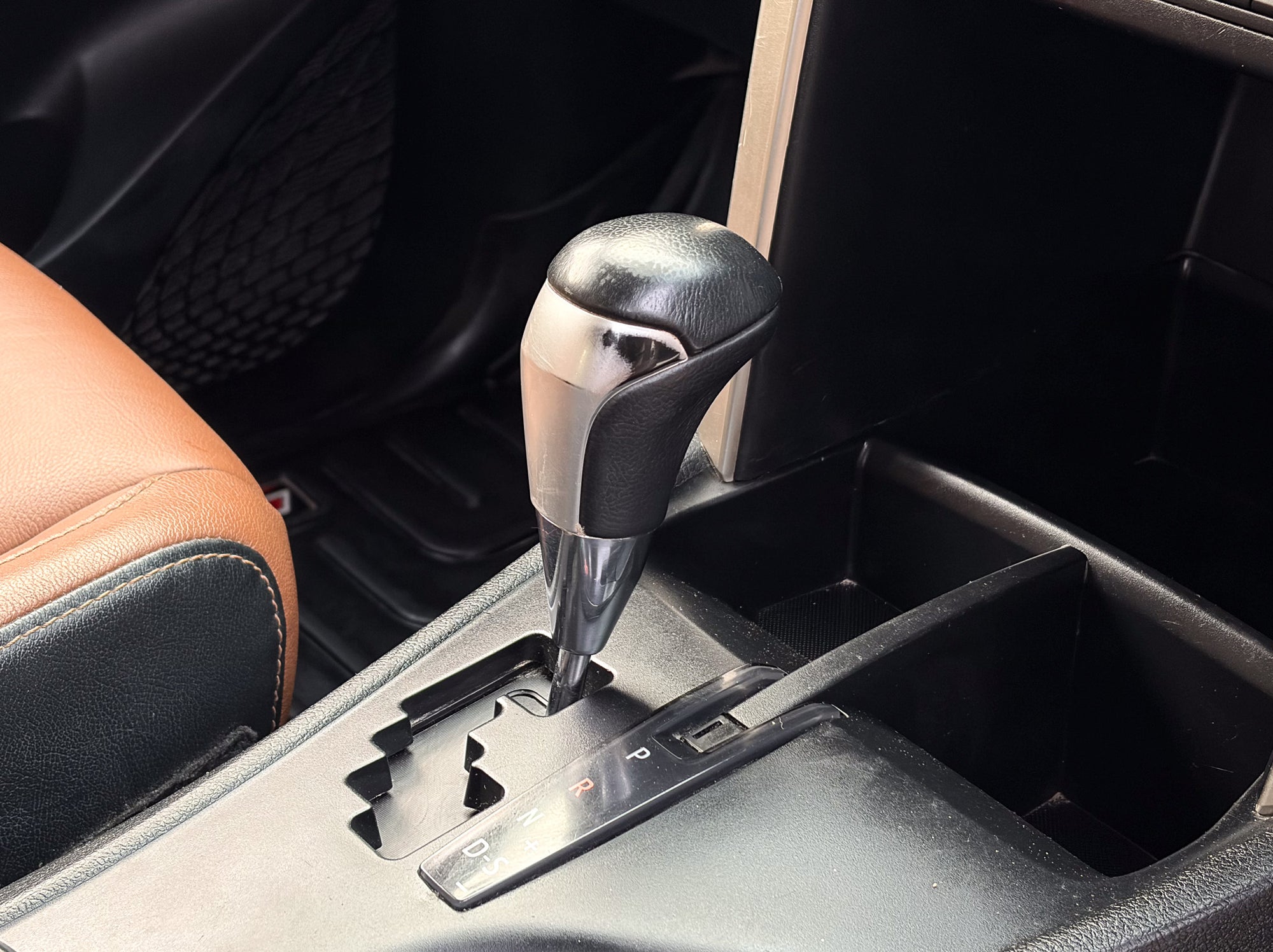 2022 Toyota Innova Crysta ZX 2.7 AT