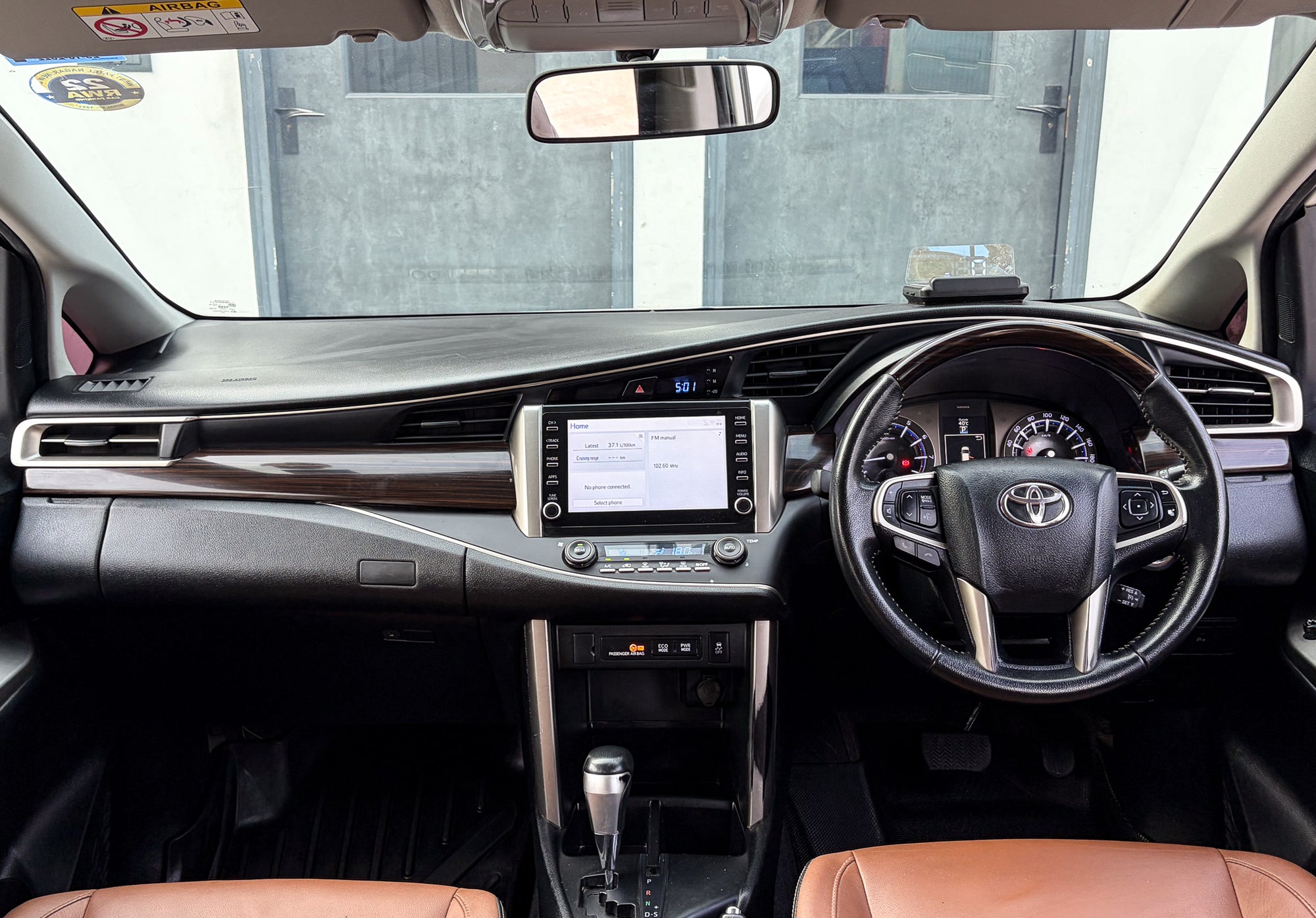 2022 Toyota Innova Crysta ZX 2.7 AT