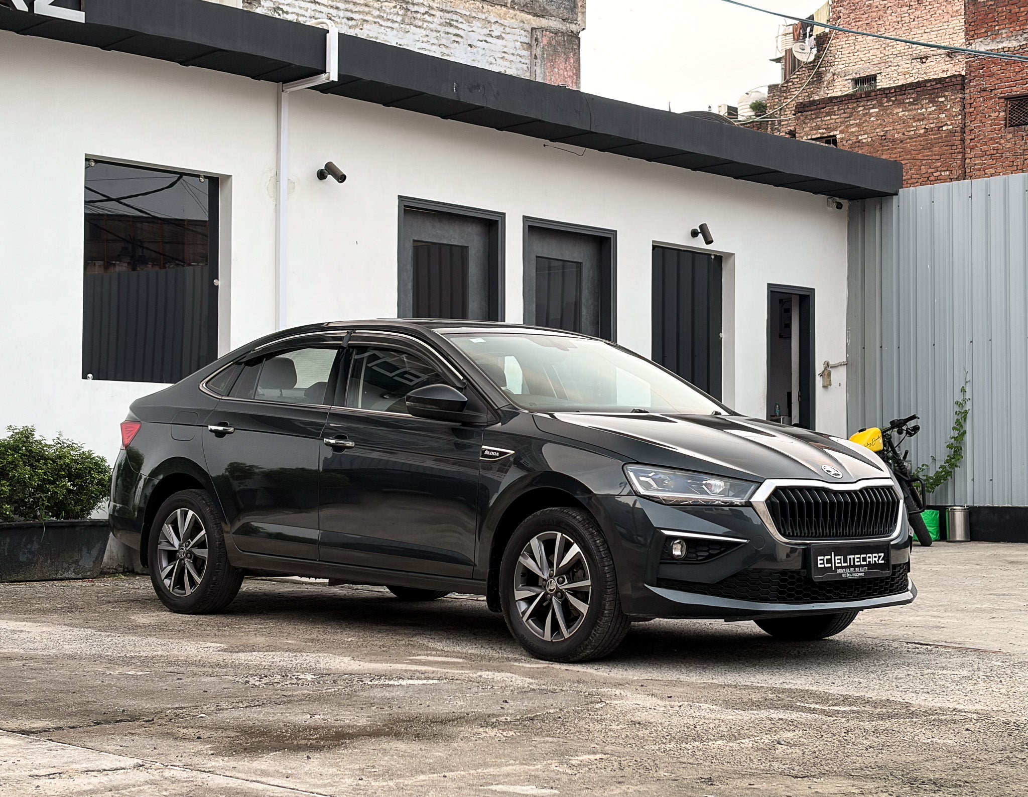 2023 Skoda Slavia Style 1.0 TSI AT