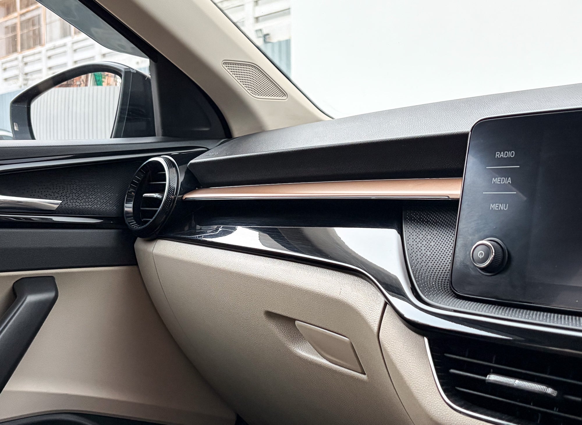 2023 Skoda Slavia Style 1.0 TSI AT