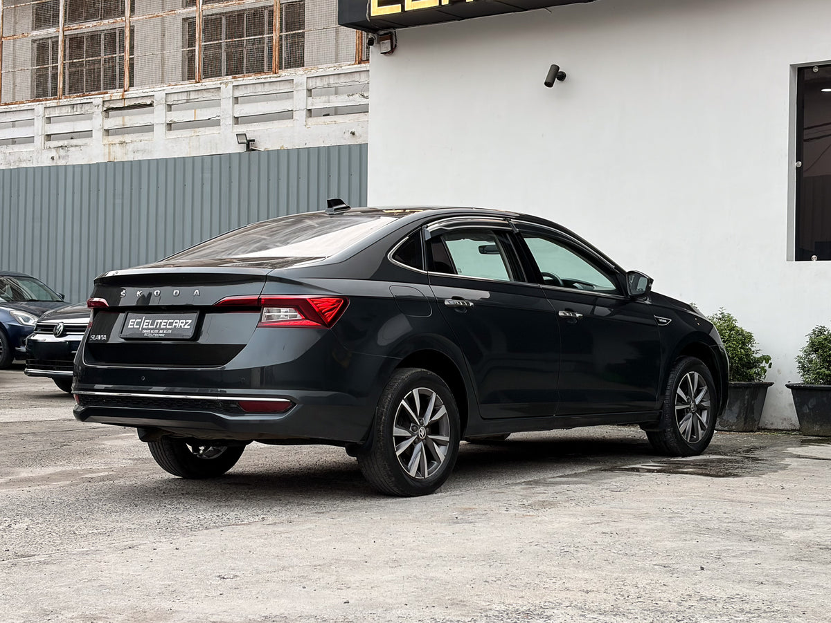 2023 Skoda Slavia Style 1.0 TSI AT