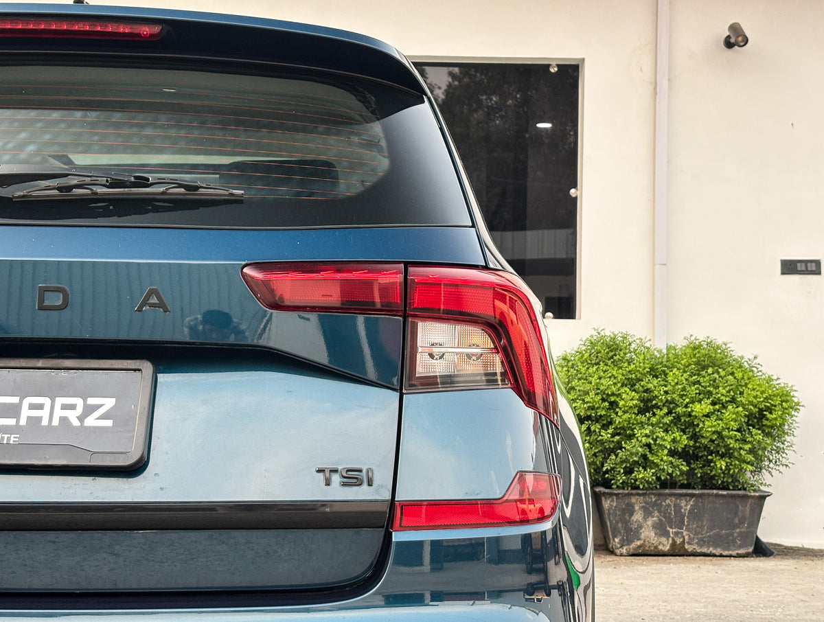 2025 Skoda Kushaq Sportline 1.0 TSI MT