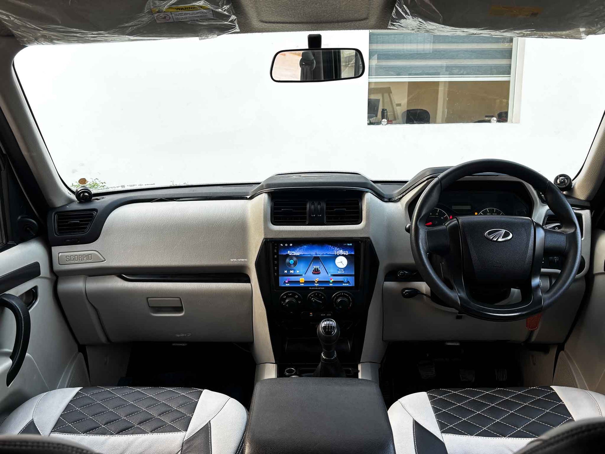 2020 Mahindra scorpio S5