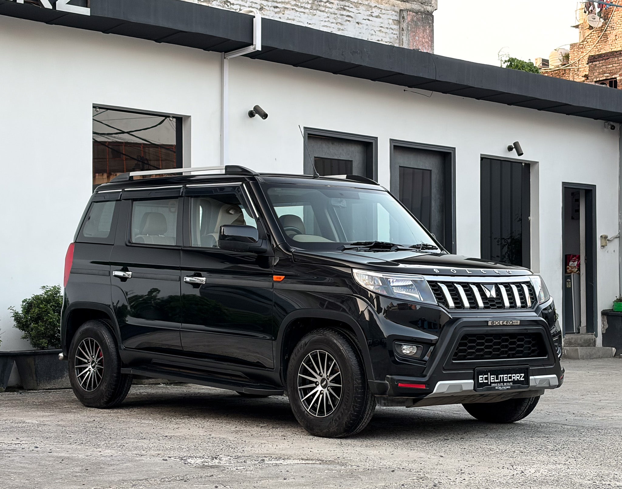 2025 Mahindra Bolero Neo N10 (O)