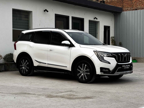 2024 Mahindra XUV700 AX7L AT