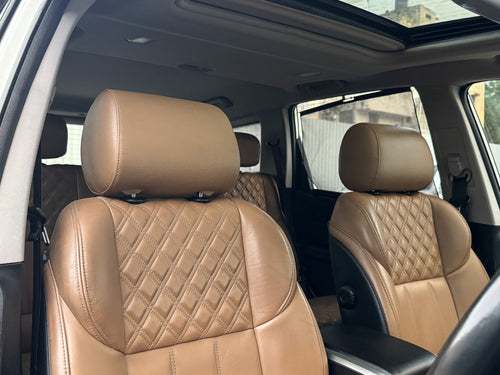 2020 Mahindra XUV500 W11 AT