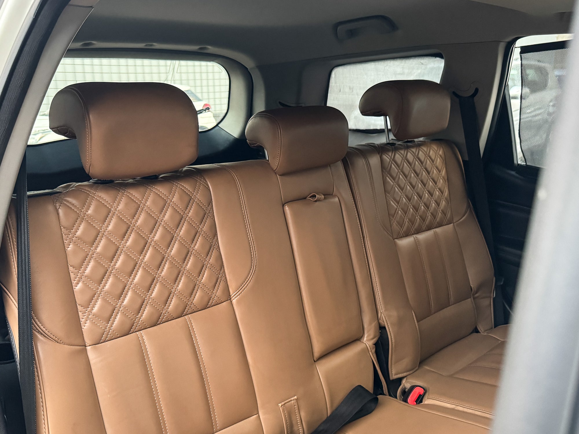 2020 Mahindra XUV500 W11 AT