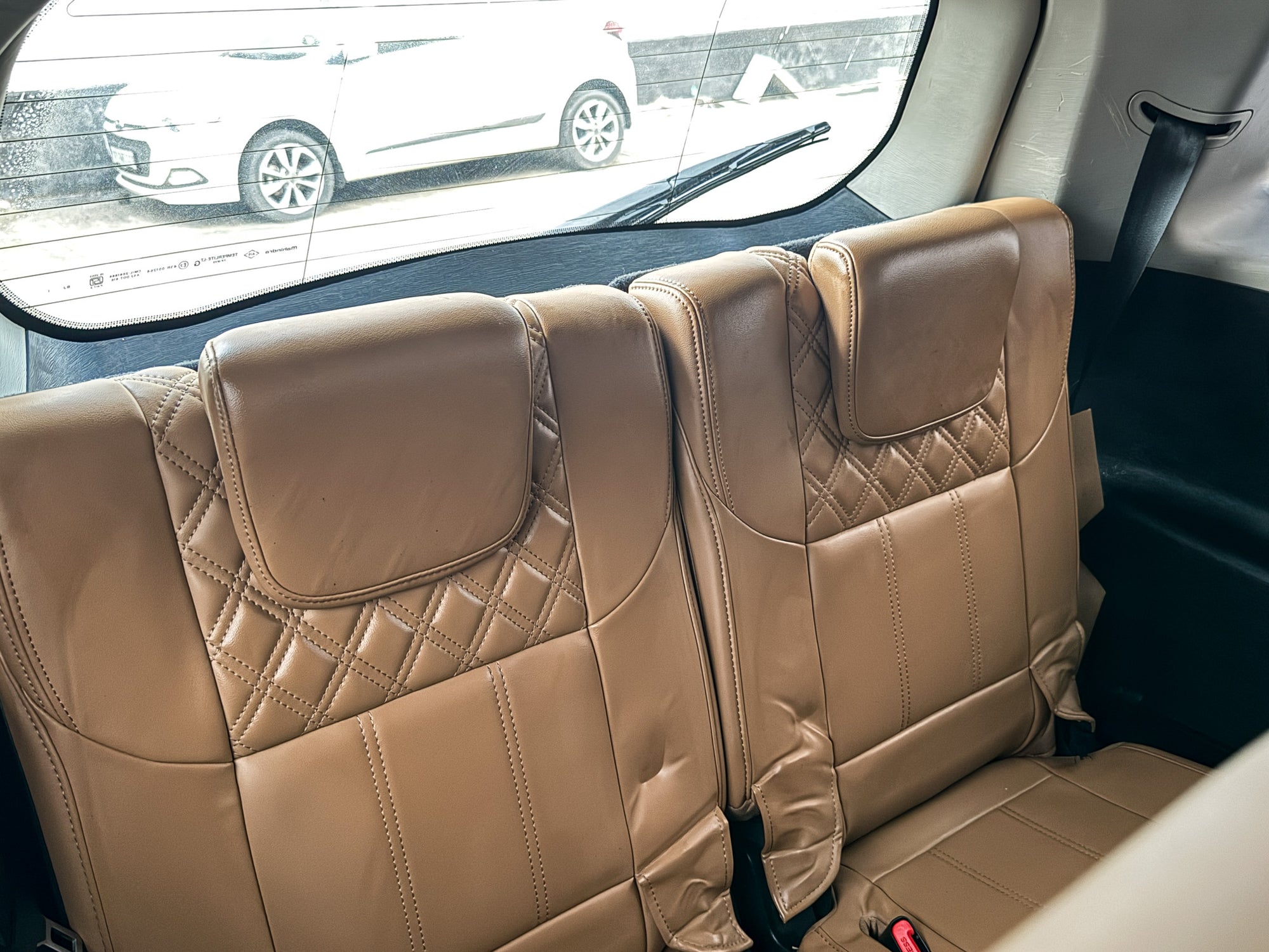 2020 Mahindra XUV500 W11 AT