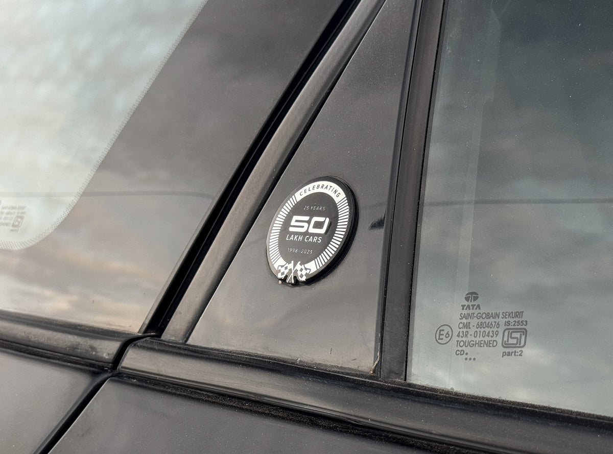 2024 Tata Safari Accomplished AT 7STR Dark Edition