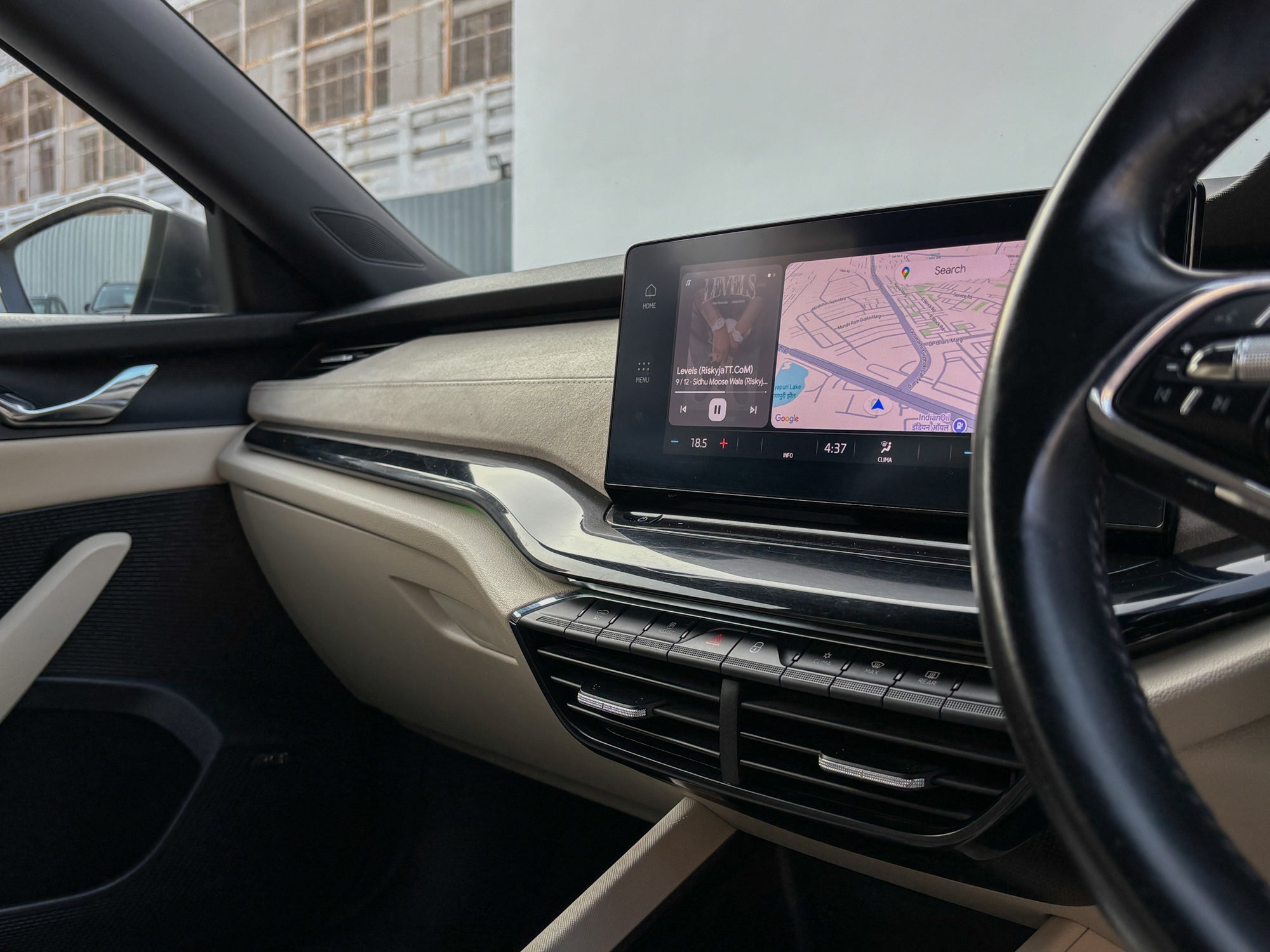 2022 Skoda Octavia L&K