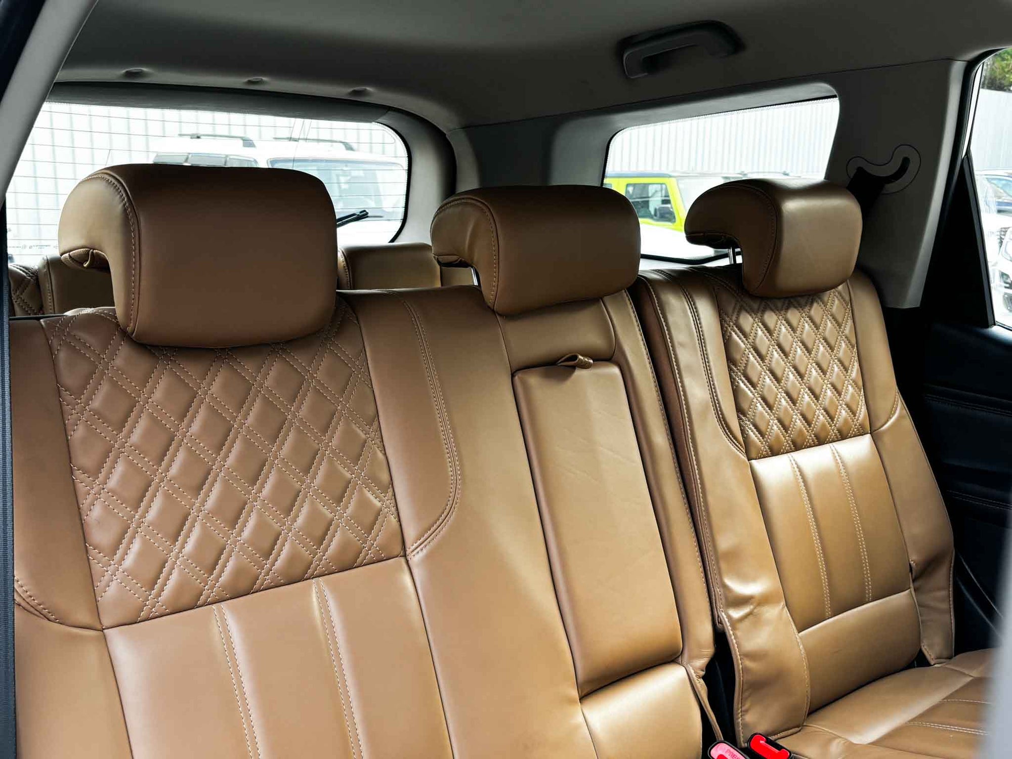 2019 Mahindra XUV 500 W11 AT