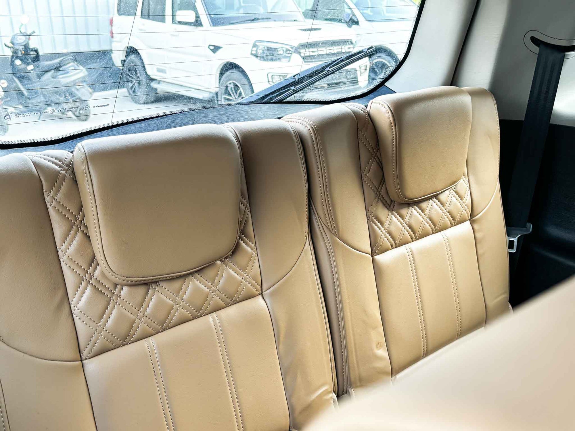 2019 Mahindra XUV 500 W11 AT
