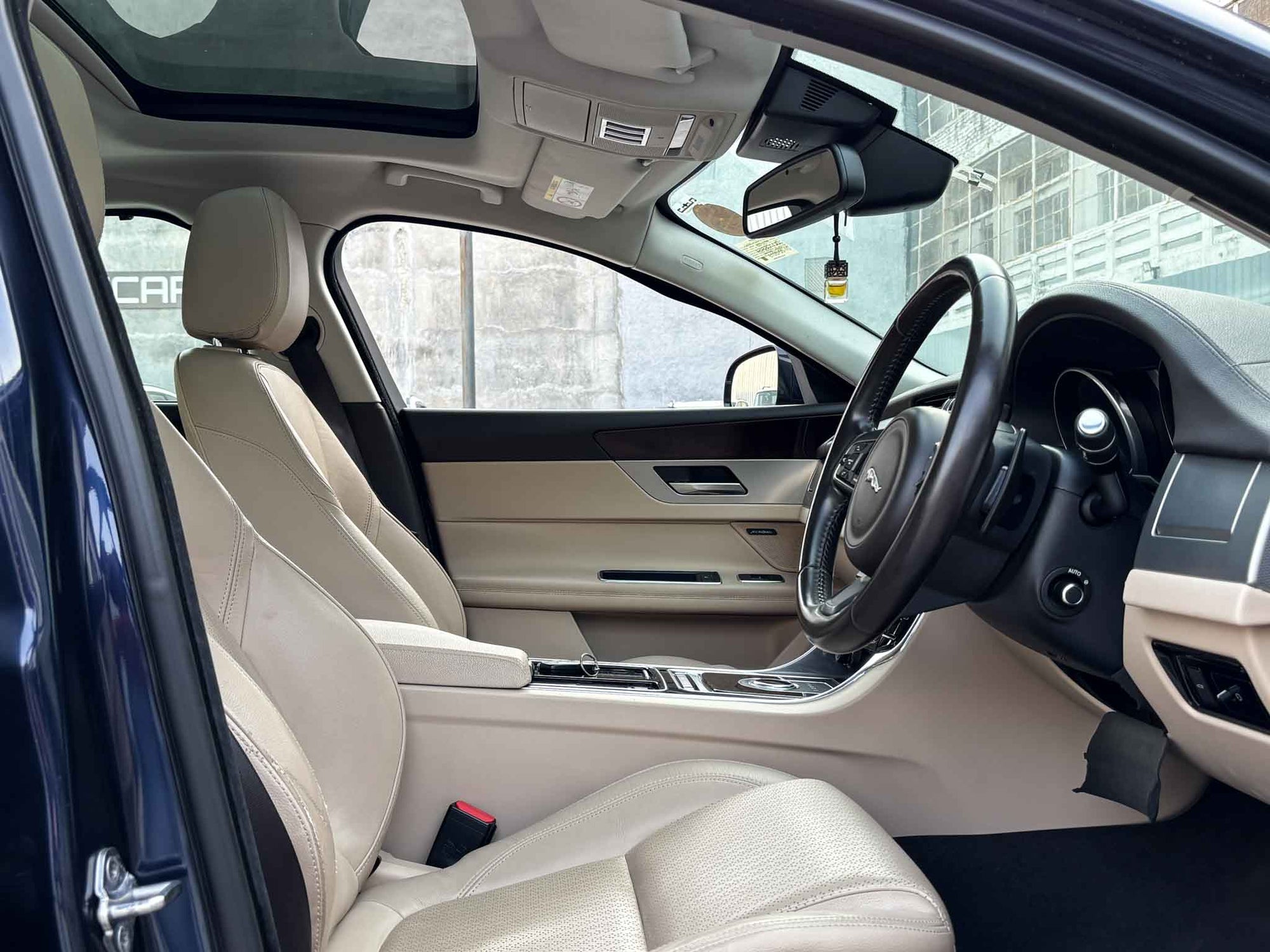 JAGUAR XF PRESTIGE