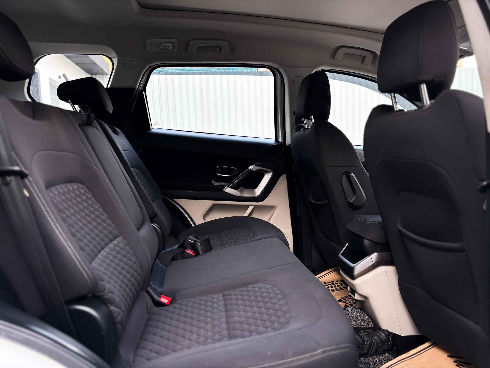 2023 Tata Safari XT Plus