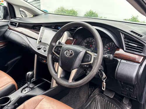 Toyota Innova Crysta 2.7 G AT