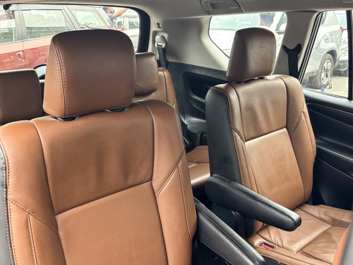 Toyota Innova Crysta 2.7 G AT