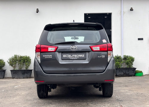 Toyota Innova Crysta 2.7 G AT