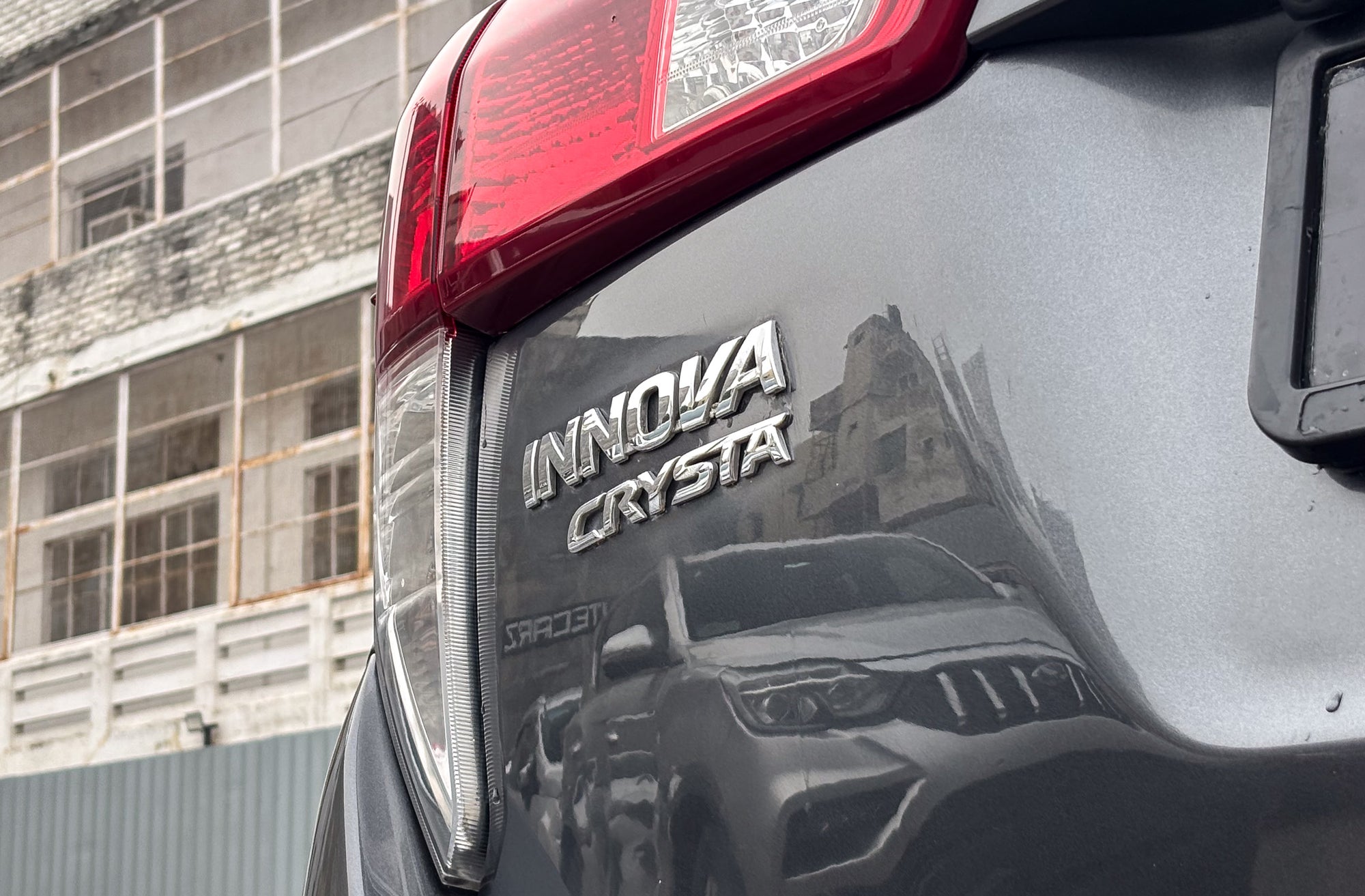 Toyota Innova Crysta 2.7 G AT