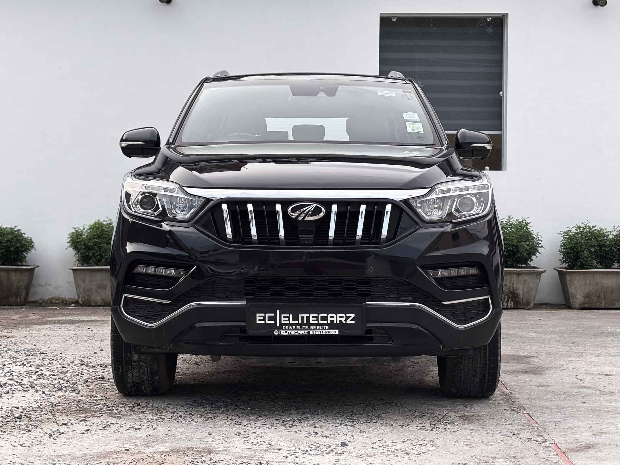 Mahindra Alturas G4 4WD  featured image